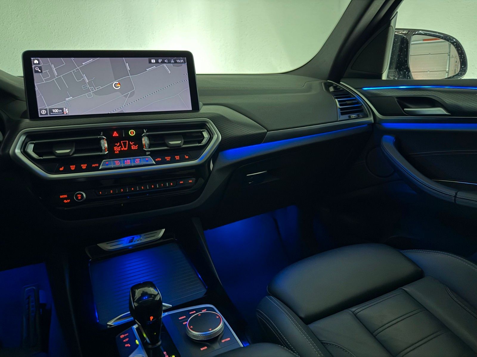 Fahrzeugabbildung BMW X3 M40i/FACELIFT/LASER/PANO/360*/ACC/HuD/STHZ