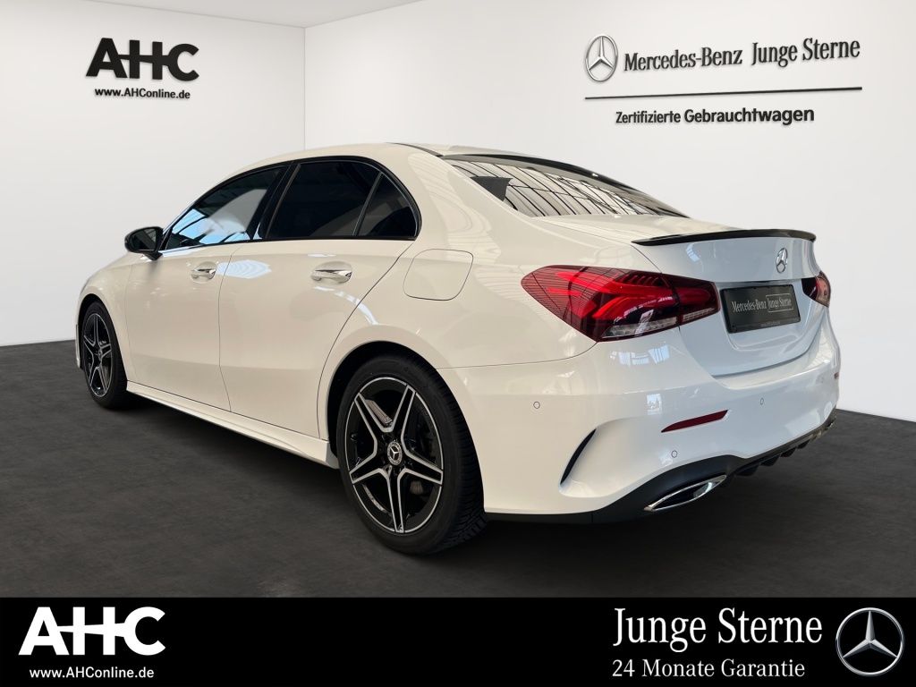 Fahrzeugabbildung Mercedes-Benz A 250 AMG Night Navi LED Tempomat KeyLess Ambie.