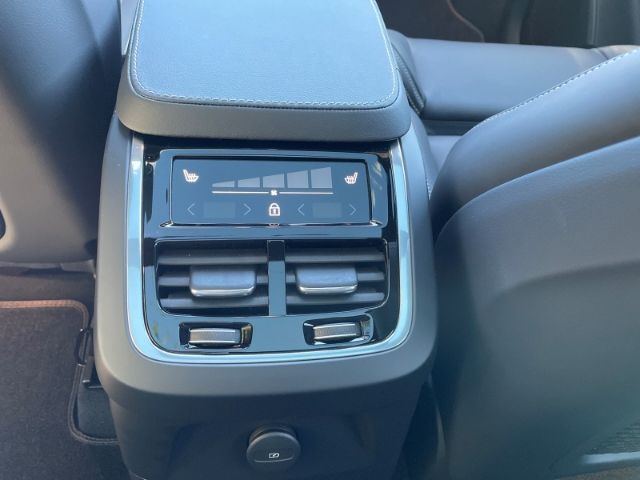 Volvo XC90 T8 AWD Plug-in Hybrid Ultimate Dark 360°Kam foto 21