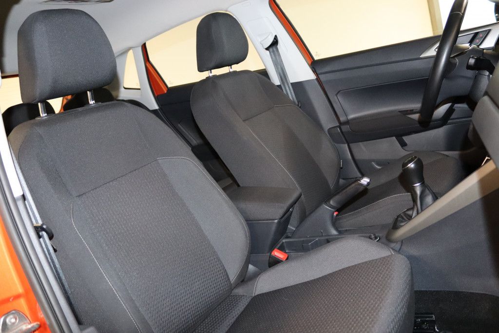 Fahrzeugabbildung Volkswagen Polo 1.0 Comfortline-Navi-Klima-Telefon-PDC-DAB-