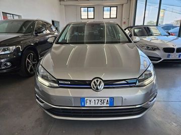 Volkswagen Golf - 3