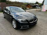 BMW 530d xDrive Touring A Luxury Line Luxury Line