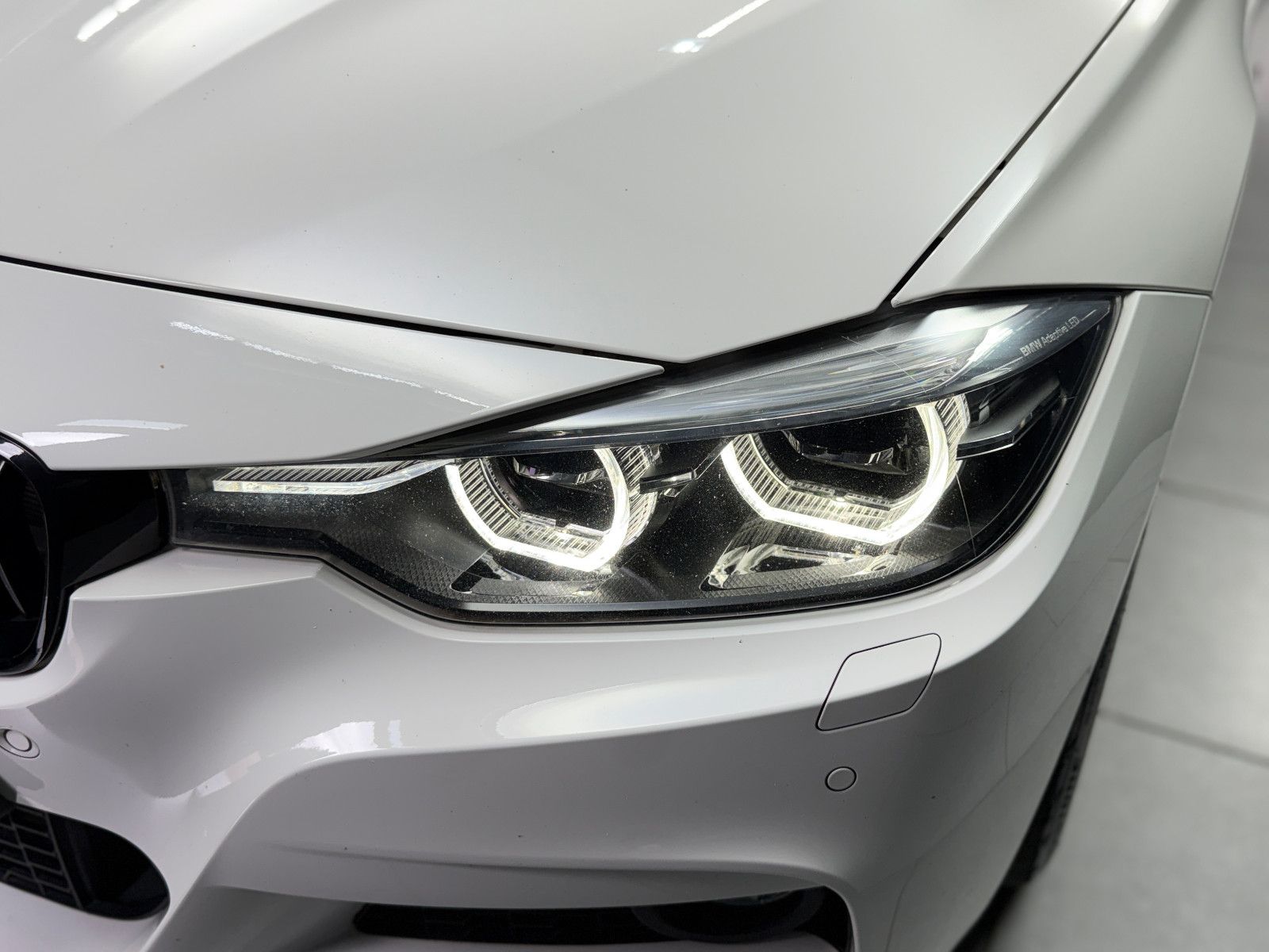 Fahrzeugabbildung BMW 340i Touring xDrive M Sport |H/K|HuD|AHK|PANO
