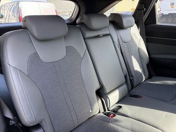 KIA Sorento - 9