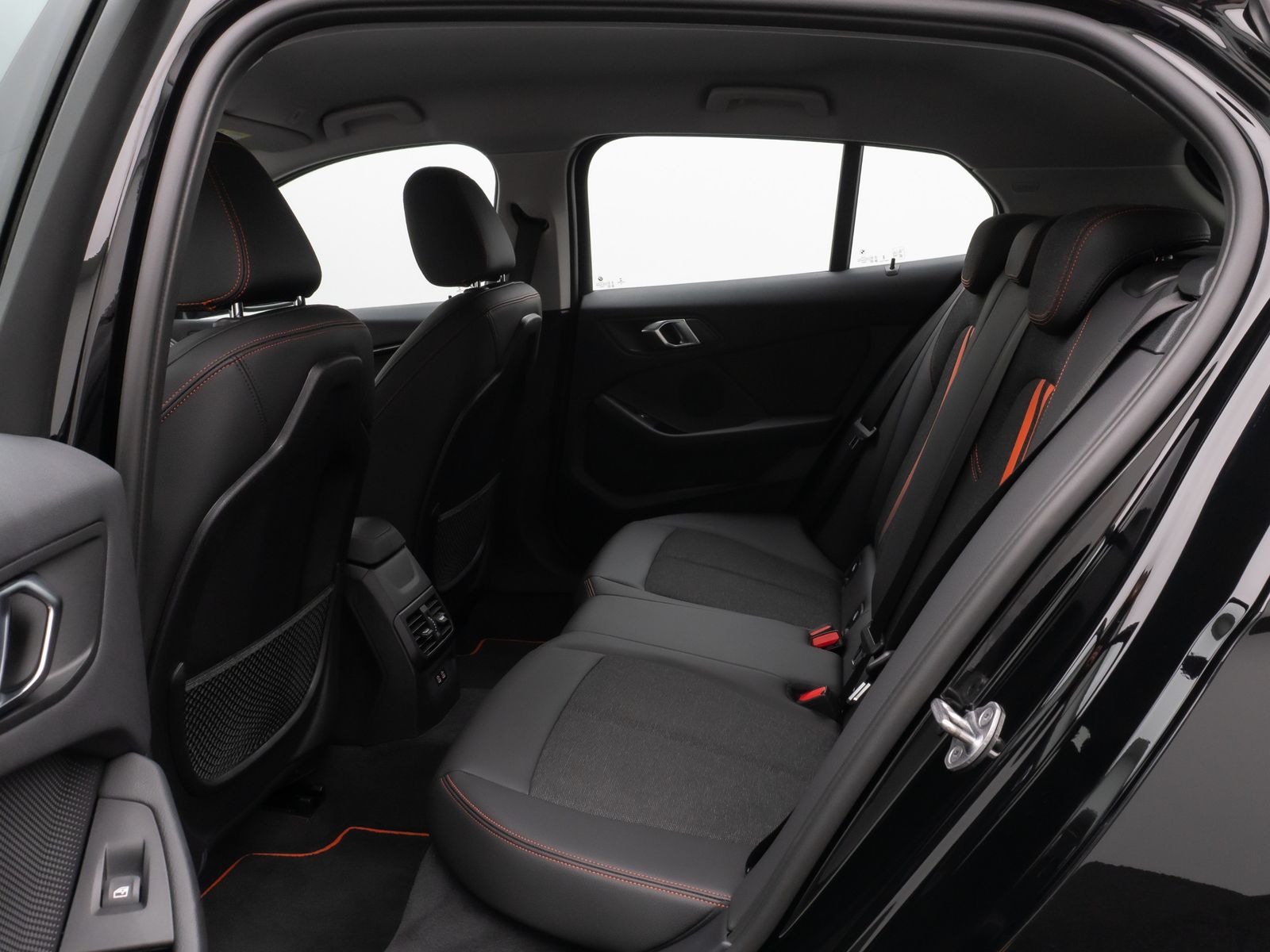 Fahrzeugabbildung BMW 118i Sport Line Kamera DAB HiFi Lenkrhzg Sport