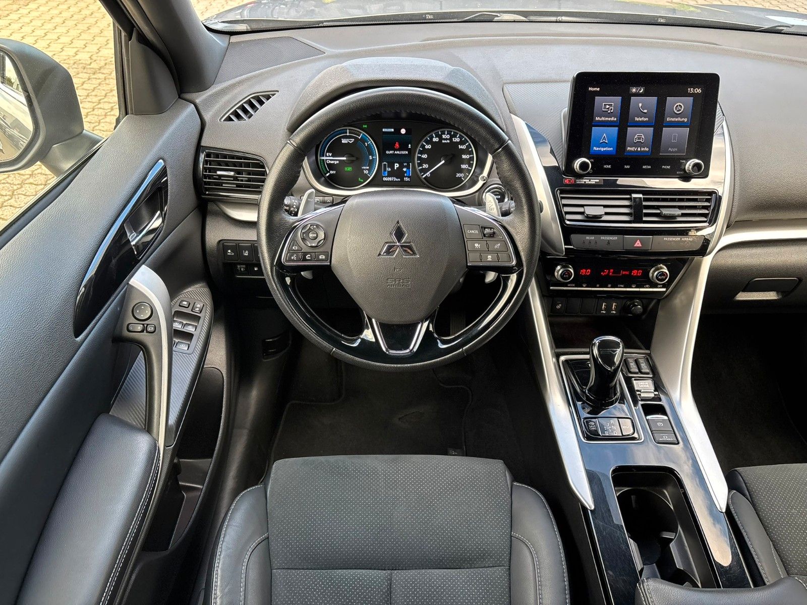 Fahrzeugabbildung Mitsubishi Eclipse Cross PHEV PLUS
