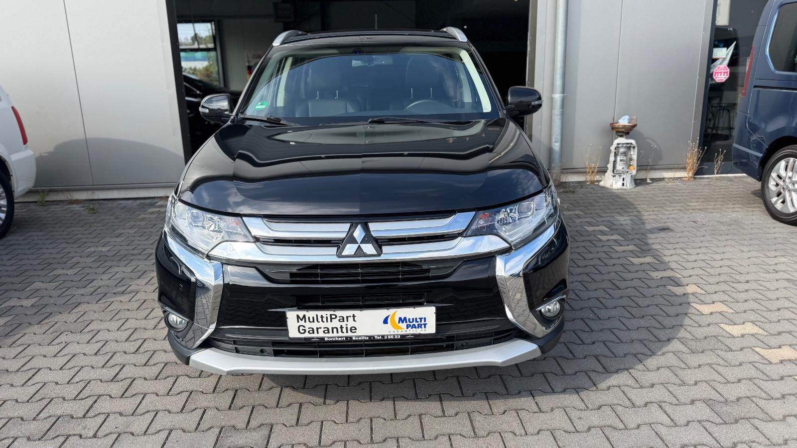 MITSUBISHI OUTLANDER - 2.2 - 150 CV  - 4WD - 7 PL - BVA