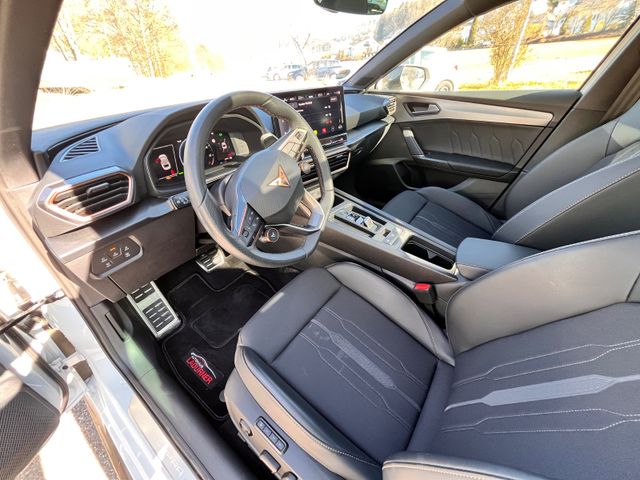 Leon Sportstourer VZ 1.4 e-Hybrid *Matrix/Pano*