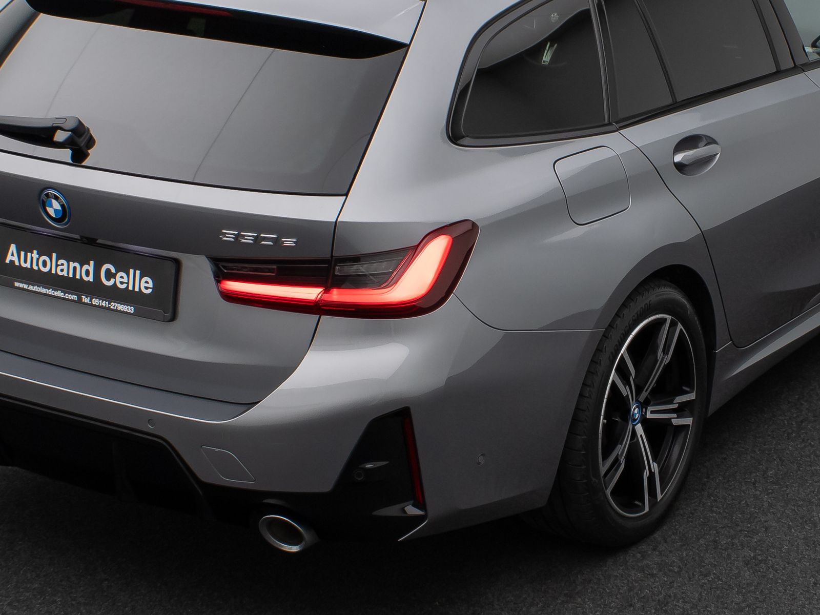 Fahrzeugabbildung BMW 330e xD M Sport Kamera DAB HUD Lenkradheizung