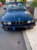 BMW E30 320i Cabrio mit H-Kennzeichen - BMW 320 aus 1991: 320i