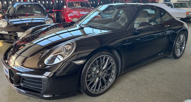 Porsche 911 Carrera schwarz/schwarz mit Schaltgetriebe!