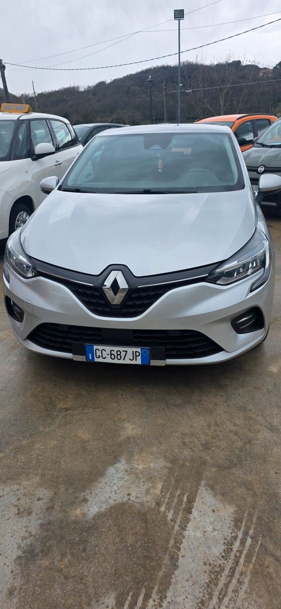 RENAULT Clio