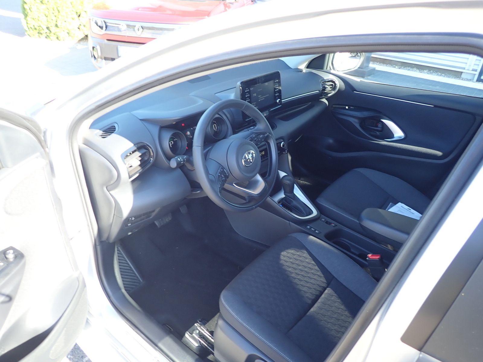 Fahrzeugabbildung Toyota Yaris Hybrid 1.5 Team Deutschland