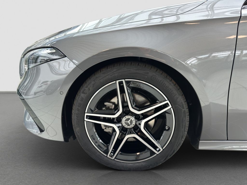 Fahrzeugabbildung Mercedes-Benz A 200 d AMG*Night*LED*SpurH*PDC*ParkAss*RFK