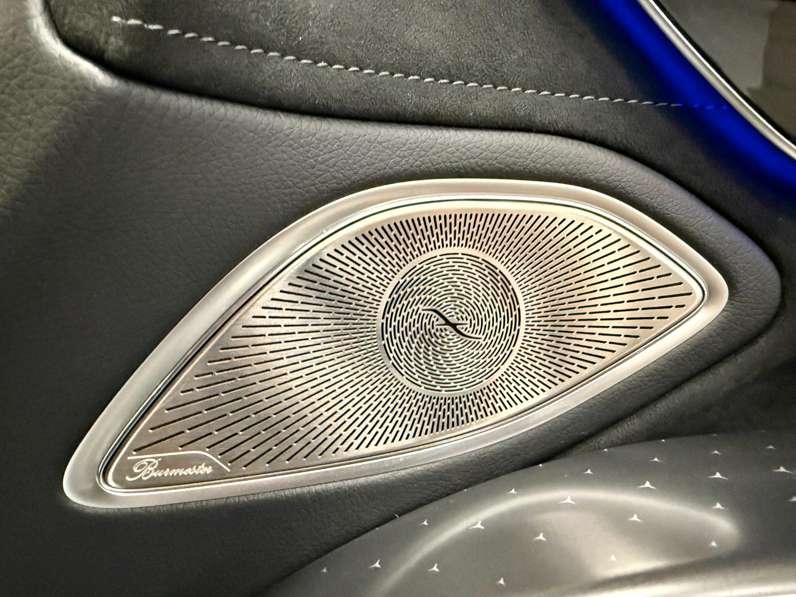 Fahrzeugabbildung Mercedes-Benz EQS 450+ AMG/Pano/HuD/Distronic/Burmester/ACC