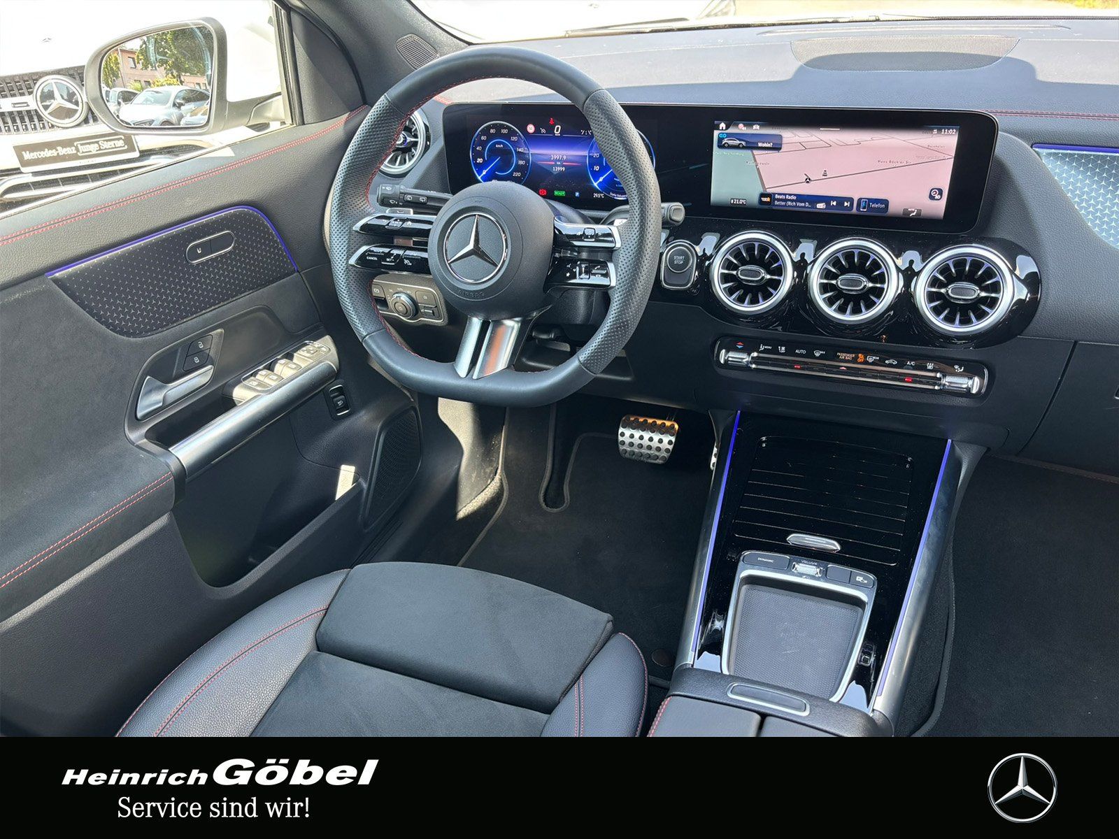 Fahrzeugabbildung Mercedes-Benz EQA 250 AMG*TOTWINKEL*APPLE-CARPLAY*AMBIENTEBEL