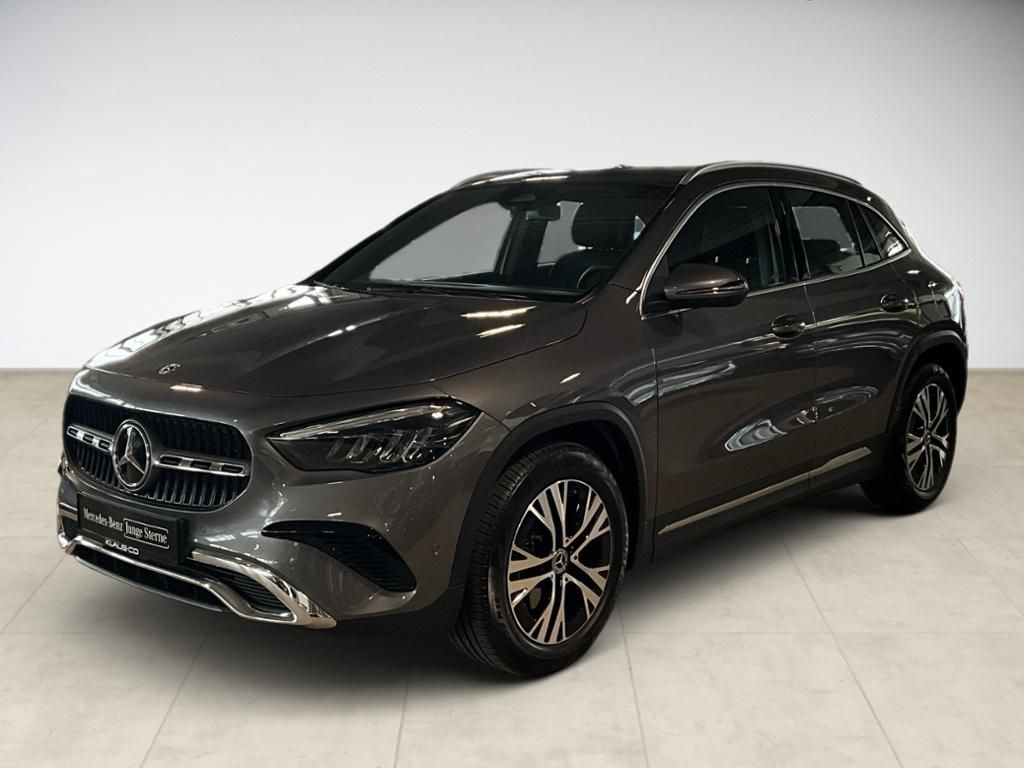 MERCEDES-BENZ GLA 200 Progressive AHK AUT Kam. KlimaA LED LM