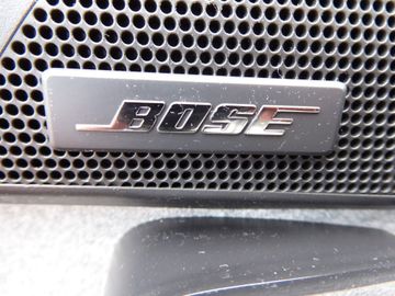 Mazda MX-30 e-SKYACTIV Bose Sound System