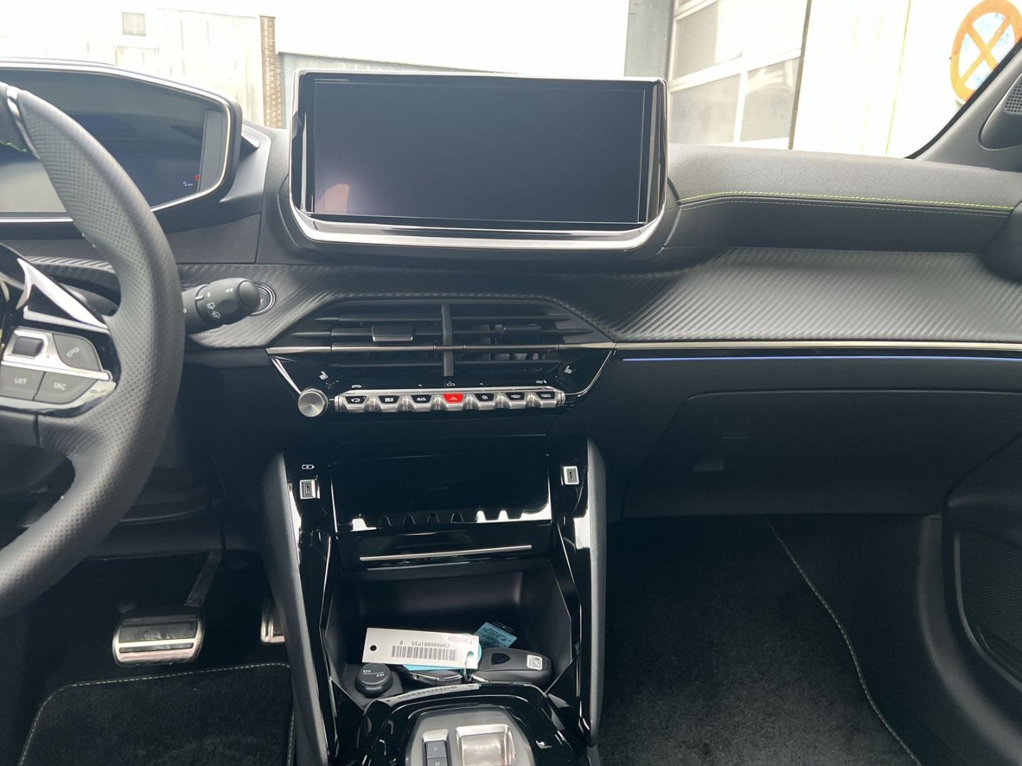 Peugeot e-208 - Bild 11