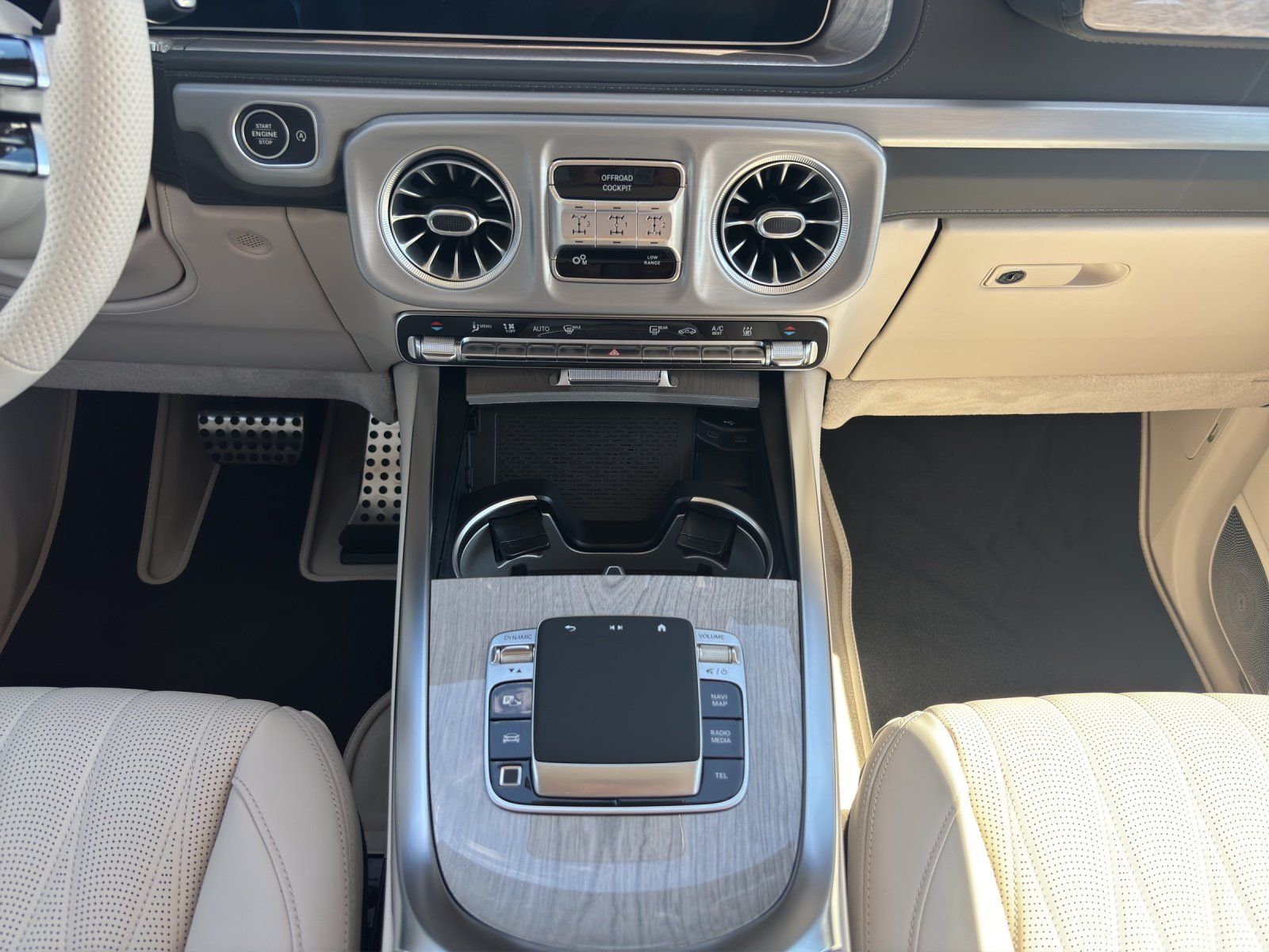 Fahrzeugabbildung Mercedes-Benz G 450 d AMG DISTRO Burme MLED Manufaktur SUPERIO
