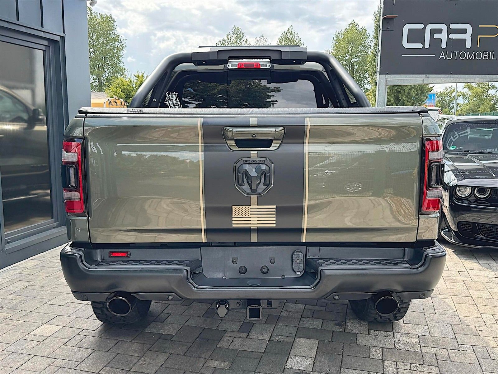 Fahrzeugabbildung Dodge RAM 5.7 V8 HEMI US ARMY STYLE Offroad 4x4 LED