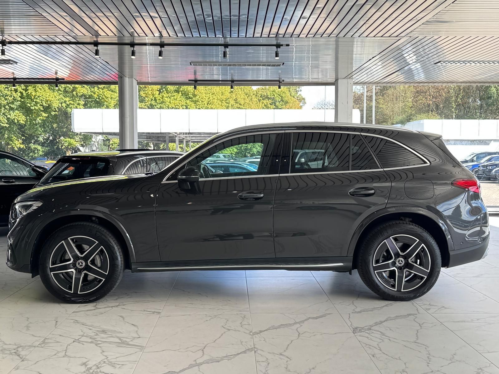 Mercedes-Benz GLC 300 de 4M*3x AMG*LUFT*PANO*MBUX*LED*AHK*KAM* imagem 3