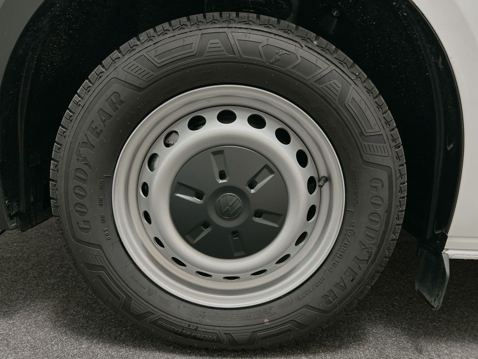 Volkswagen T7 Transporter - Bild 14