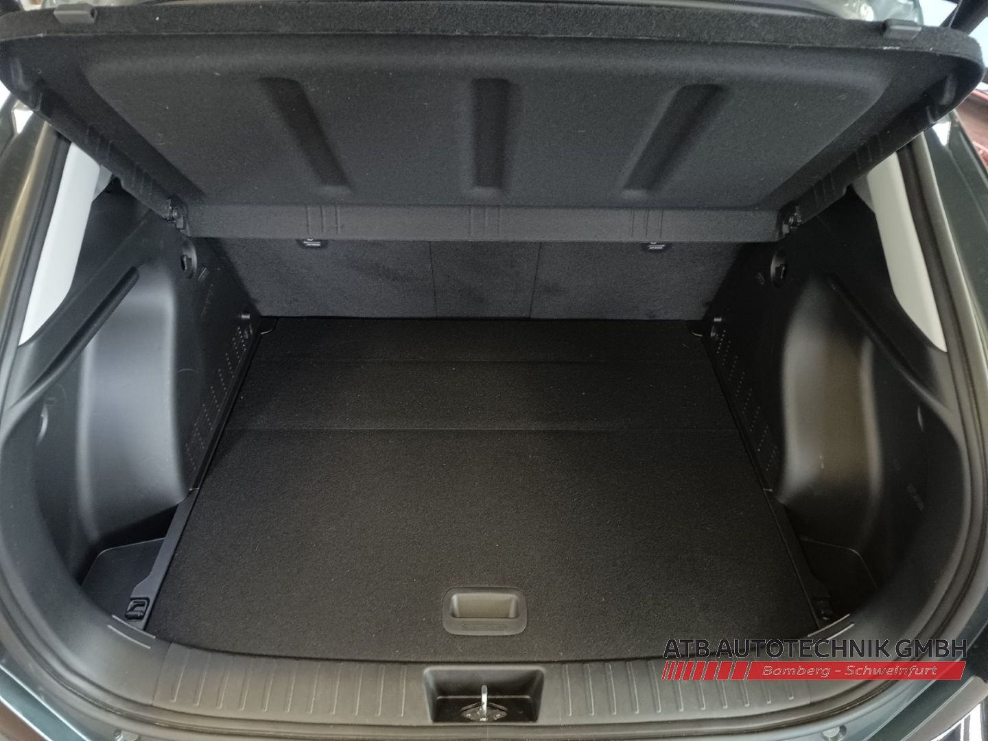 Fahrzeugabbildung Hyundai KONA Elektro 65kWh Trend 99,4% SOH Navi El. Heck