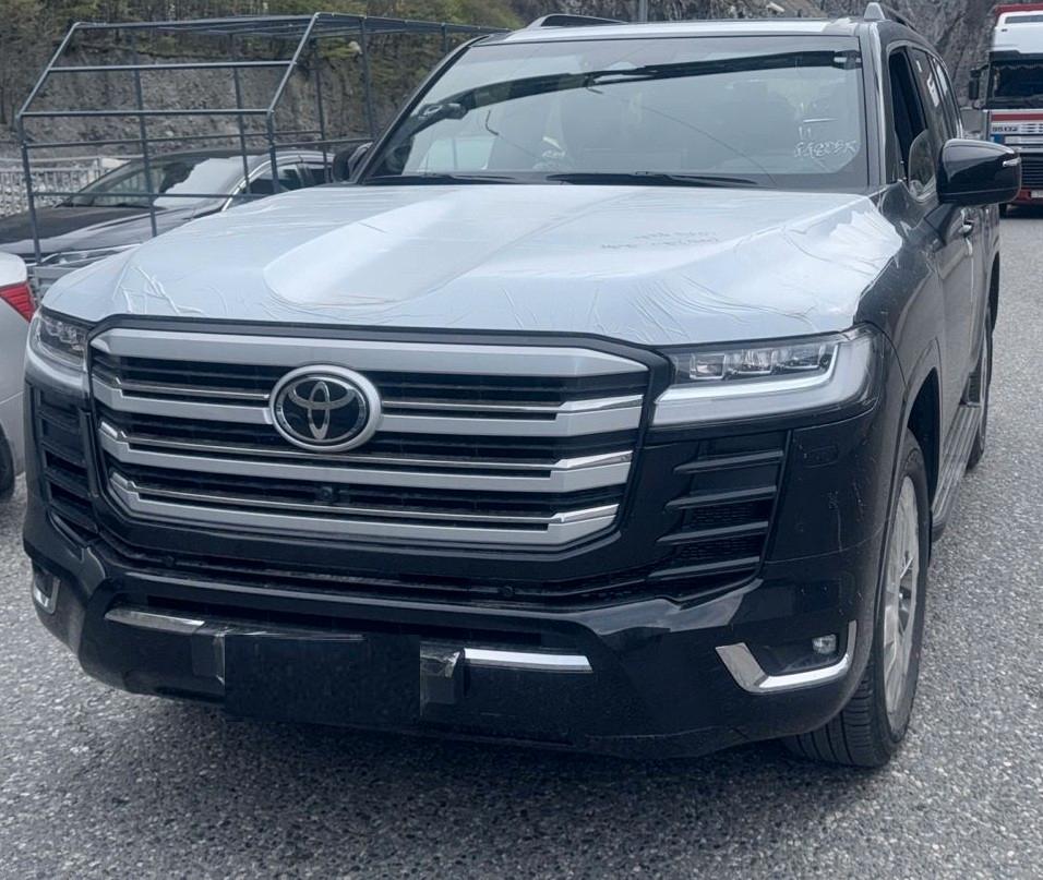 Toyota Landcruiser 300 *FOR EXPORT TO AFRICA
