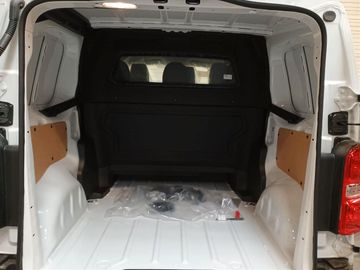Bild 9 Opel Vivaro Kasten M Doppelkabine 6-Sitze AHK