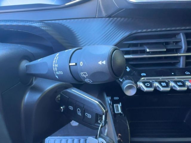Foto Nummer 25: PEUGEOT 208