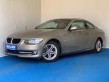 BMW 320i AUTOMATIK/NAV/KLIMA/SHZ/PDC/LEDER/WENIG KM - BMW 320 aus 2010: Coupe, 320i
