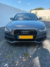 Audi A4 3.0 TDI clean d. S tr. qu. S line Ava. S line - Audi A4: 3.0