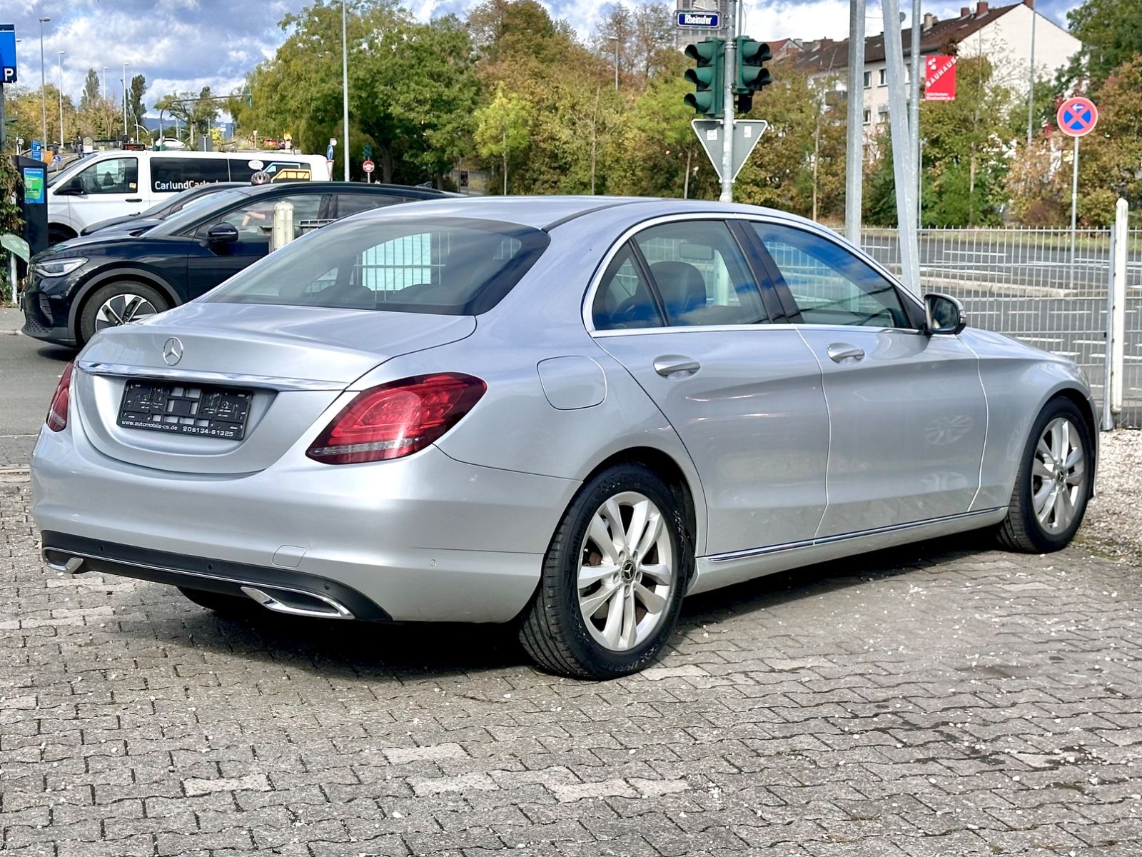Fahrzeugabbildung Mercedes-Benz C 220 d AVANTGARDE BUSINESS*KAMERA+HEAD-UP*