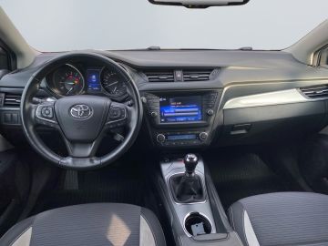 Toyota Avensis - 11