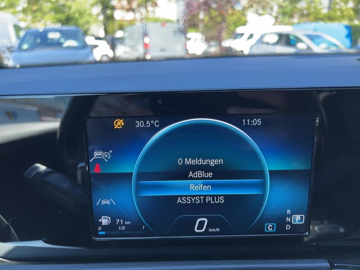 Mercedes-Benz GLB 200 - Bild 12