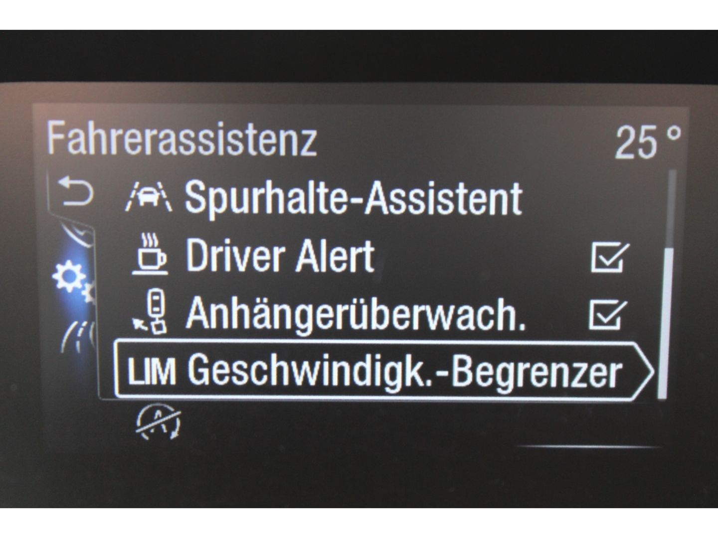 FORD Tourneo Connect 1.5 TDCi Titanium Xenon Navi AHK - Image 20