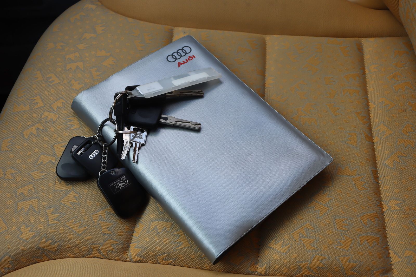 Fahrzeugabbildung Audi A3 1.8 * 1.Hand * Standhzg. * HU/AU neu