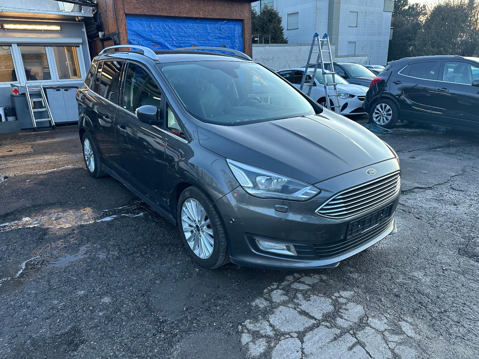 Ford Grand C-Max 1,5 Titanium,Navi,Kamer,Xnon,7 Sitze