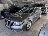 Mercedes-Benz E 200 d T*EXCLUSIVE/AVANTGARDE*LED*KAMERA*NAVI* - Mercedes-Benz E 200 in Duisburg