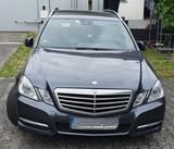 Mercedes-Benz E 300 CDI T BlueEFFICIENCY - - Mercedes-Benz E 300 in Wiesbaden