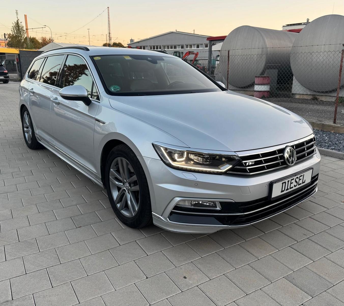 Volkswagen Passat 2.0 TDI DSG 4Motion R Line LED
