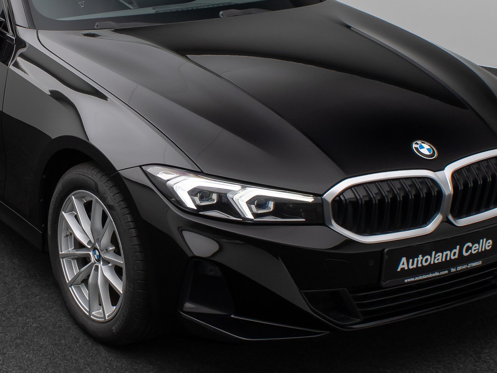 Fahrzeugabbildung BMW 318i DAB CockPit+ PDC Geschwindigkeitsreg LED