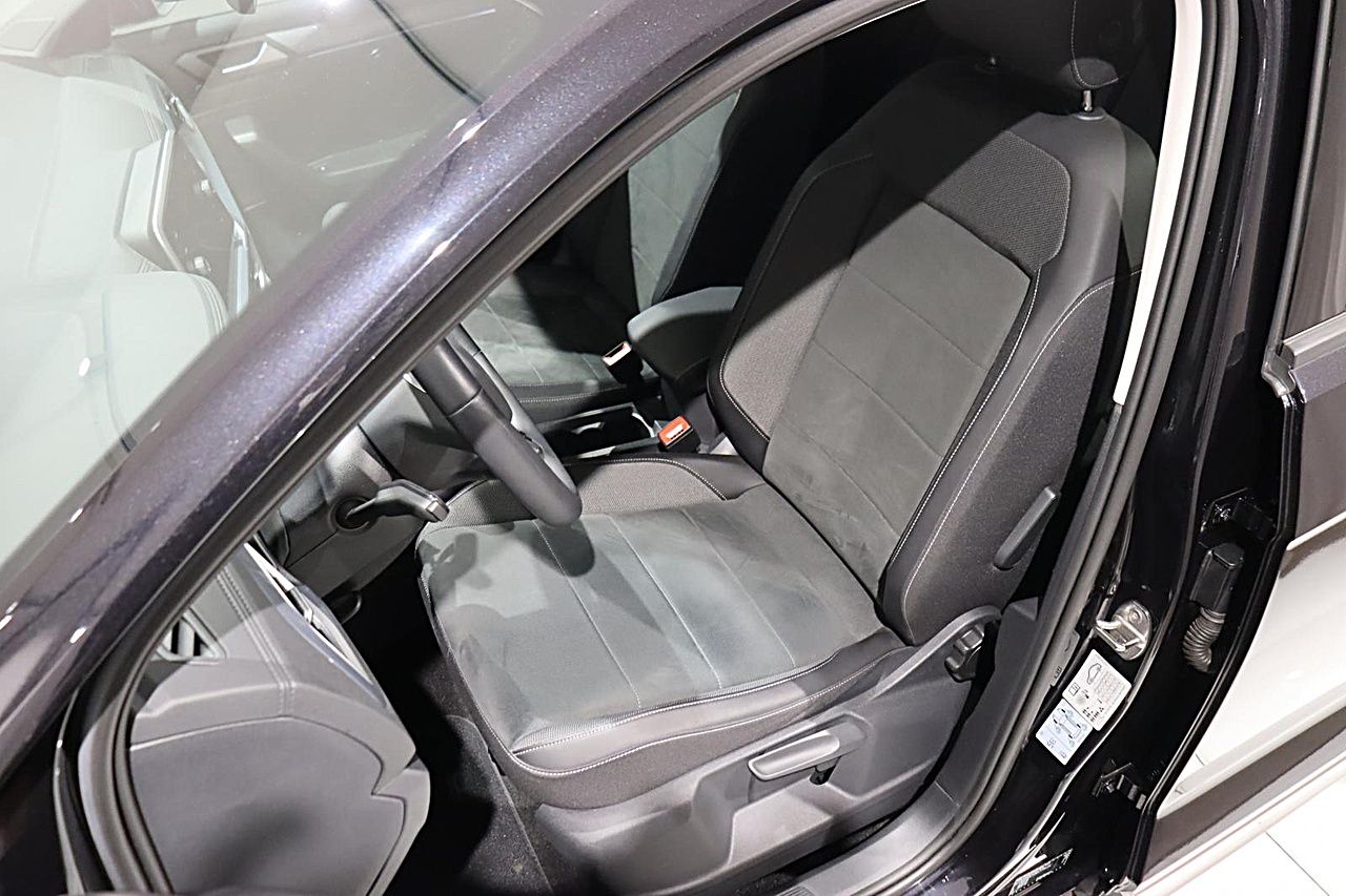 Volkswagen T-Roc - Bild 12