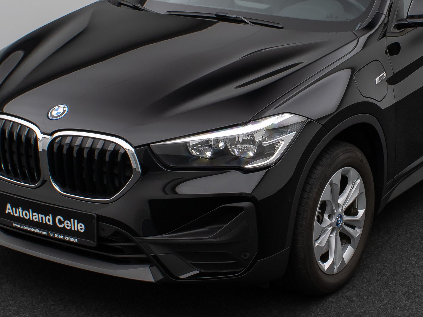 Fahrzeugabbildung BMW X1 xD25e ParkAss DAB Navi Lordos GwschwindigReg