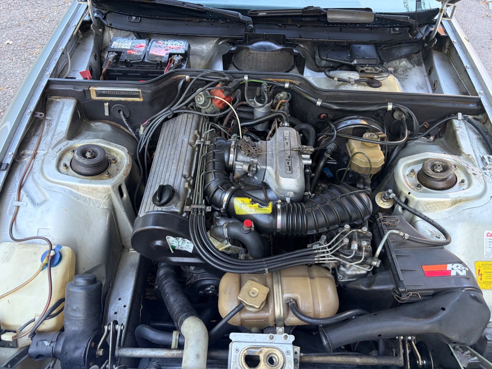 PORSCHE 924 17