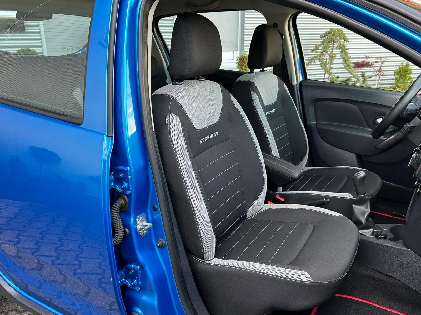 Dacia Sandero 0.9 TCe Stepway Celebration*Navi*Kamera