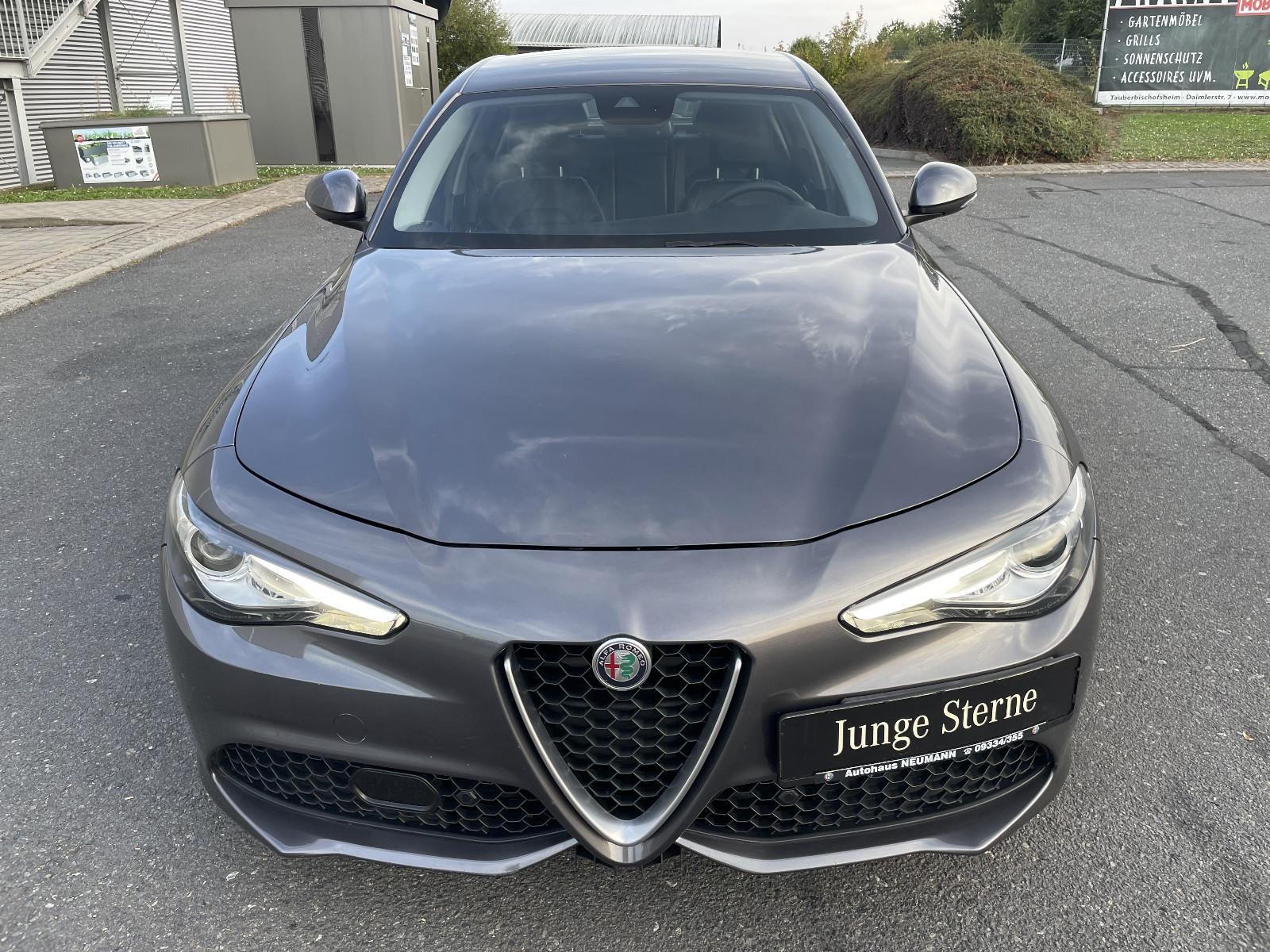 Alfa Romeo Giulia  Veloce Q4  Vollausstattung  Alu"19