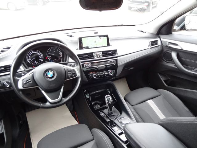 Fahrzeugabbildung BMW X2 sDrive 18d/M-Paket/Pano/HUD/Kamera/Navi/150PS