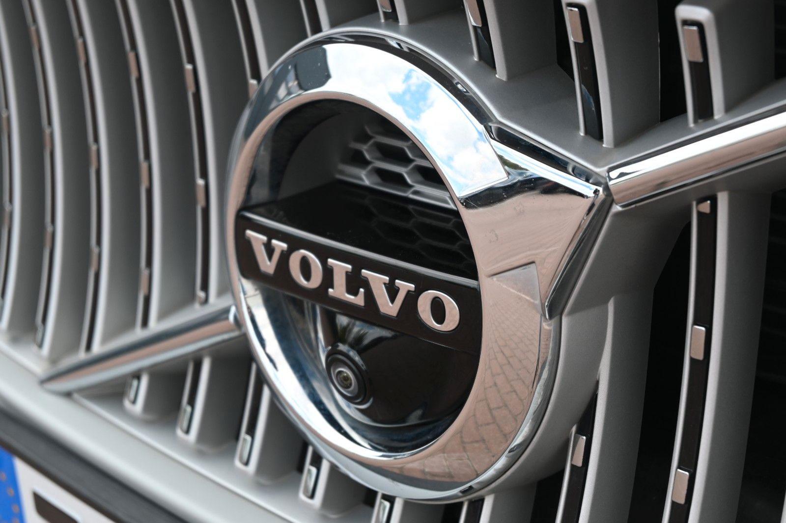 Fahrzeugabbildung Volvo V90 Cross Country D5 AWD Ocean Race*PANO*360*RFK